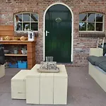 Het Zwaluwnest 69 * Giessenburg