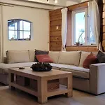 Het Zwaluwnest 69 Holiday home